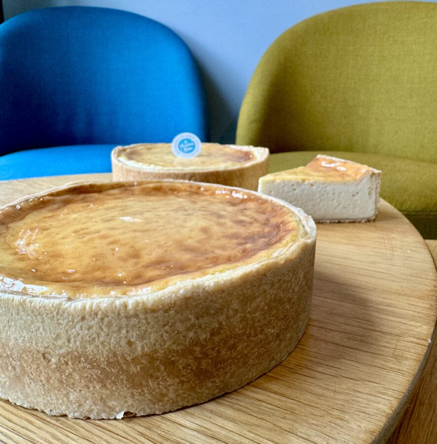 Flan crémeux vanille Meilleur flan de la Marne Le Macaron Bleu