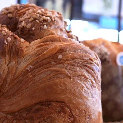 Viennoiseries, croissants et pains au chocolat