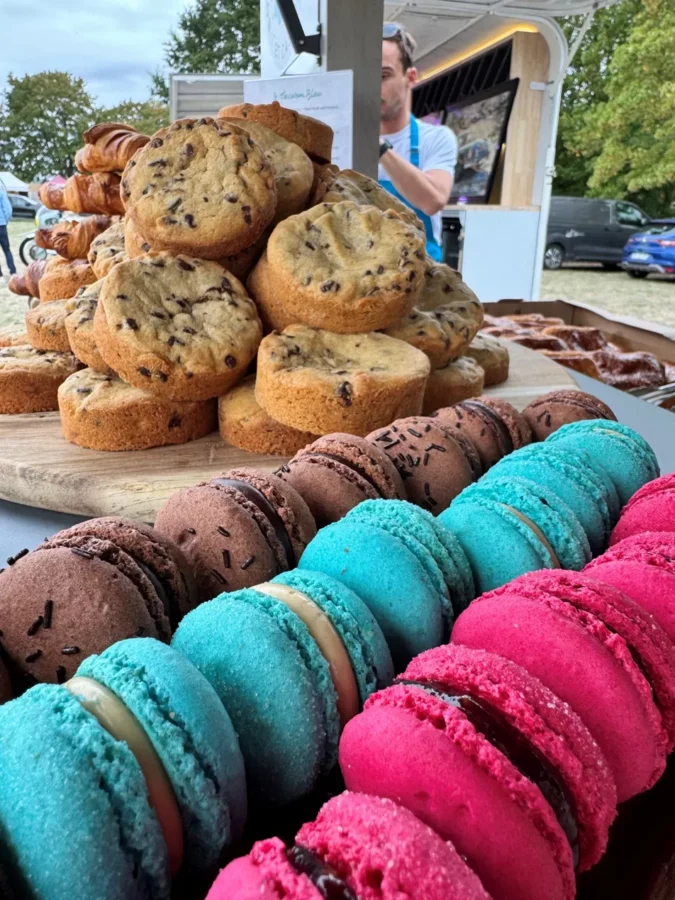 Cookies et macarons pâtisserie artisanale Le Macaron Bleu événement Circuit de Gueux Reims